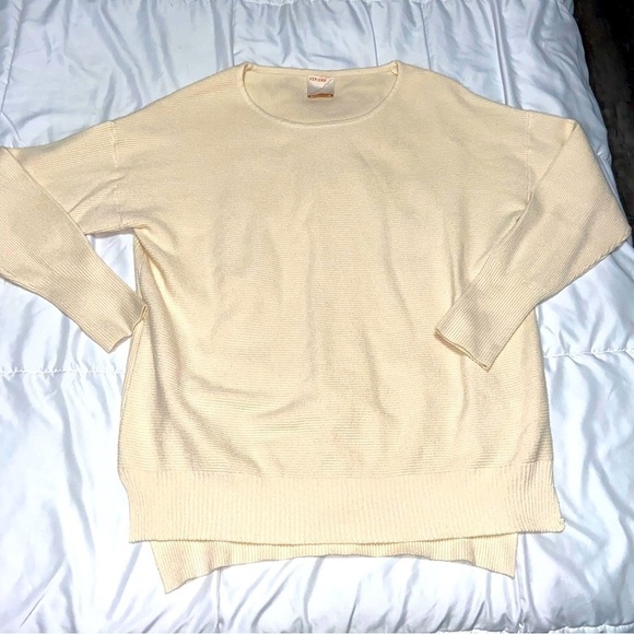 Kerisma Dolman Sweater Ivory Cream Size Small Medium Style G808 - Picture 1 of 7